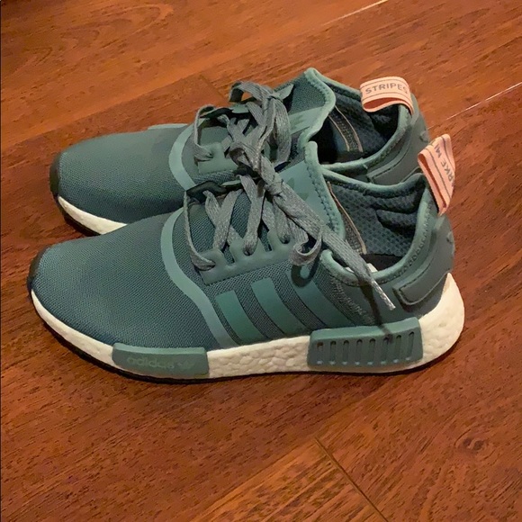 nmd r1 teal